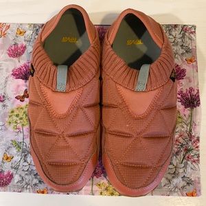 Teva ReEmber Convertible in Aragon 9